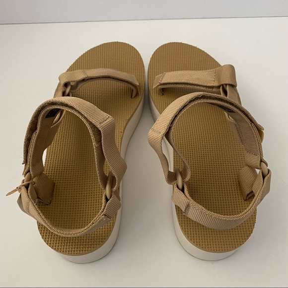 Teva Flatform Universal Sandals Lark - Picture 5 of 13